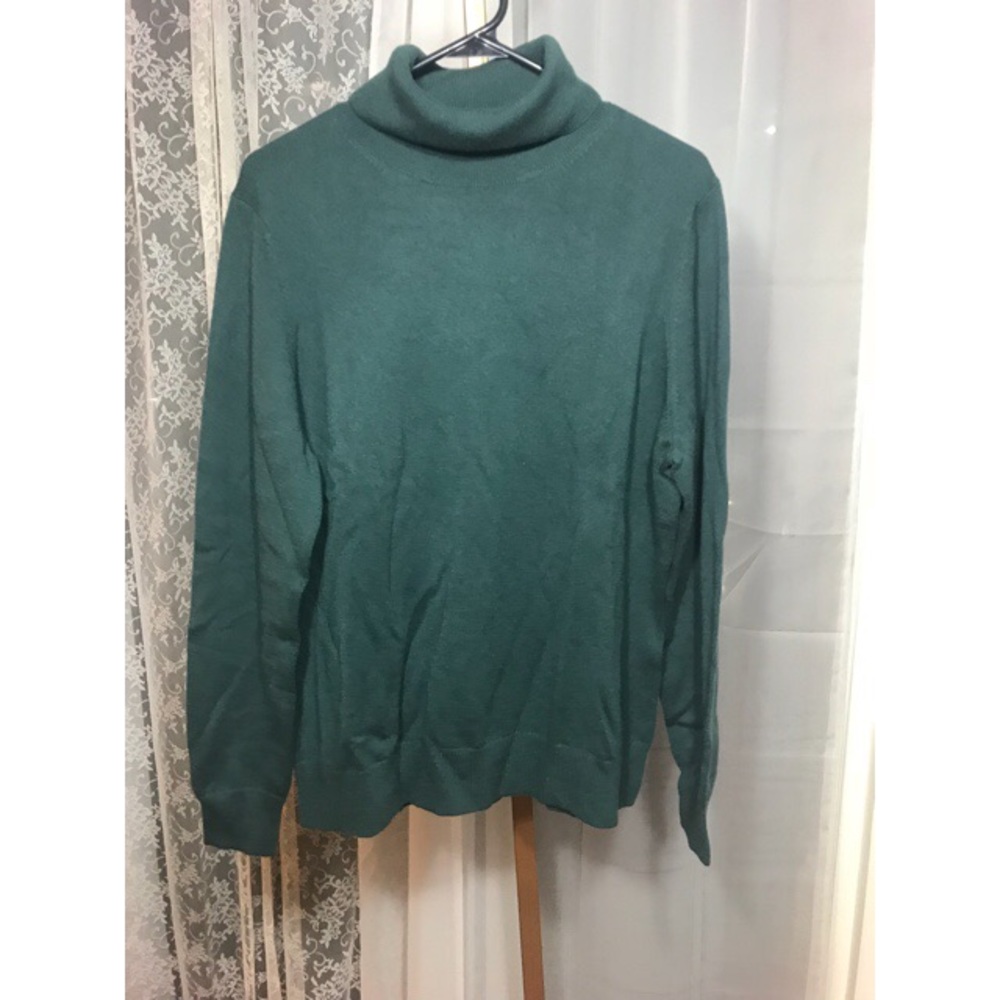 Turtle neck sweater